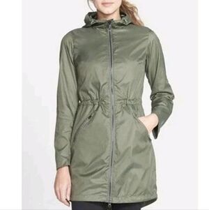 The North Face Hooded Waterproof Full Zip Rain Jacket Size Large Olive Green EUC